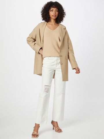 Cream Pullover in Beige