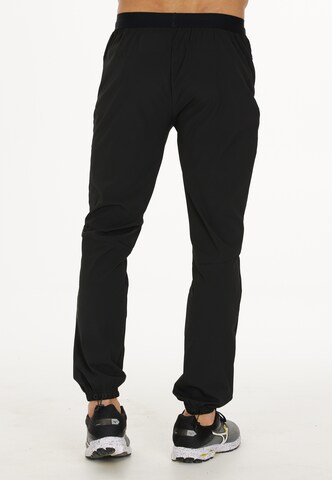 Virtus Tapered Sporthose 'Colin' in Schwarz