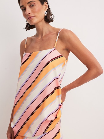 NA-KD Top in Pink: front