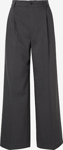 Karo Kauer Loosefit Hose in Grau: Vorderseite