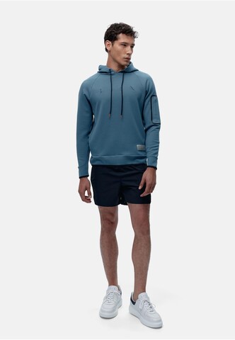 Sweat-shirt 'Amur' Born Living Yoga en bleu : devant