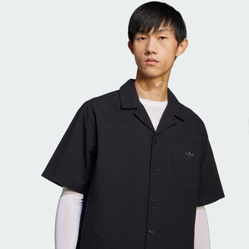 ADIDAS ORIGINALS Comfort fit Overhemd 'Essentials' in Zwart