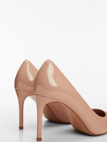 Pumps 'ARI' de la MANGO pe bej