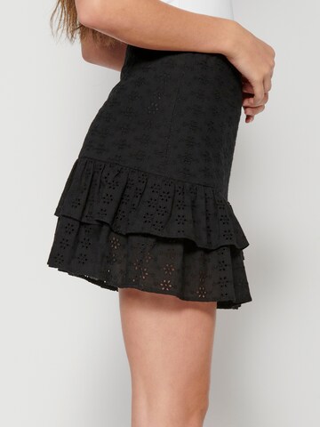 KOROSHI Skirt in Black
