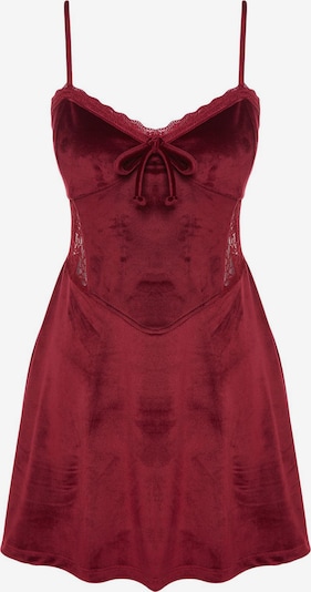 Trendyol Yömekko 'Nighty' värissä burgundin punainen, Tuotenäkymä