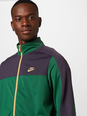 Nike Sportswear Костюм для бега в Зеленый