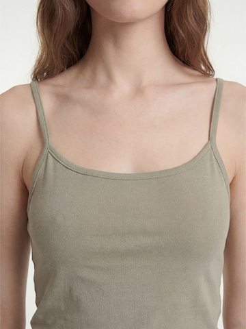SEASOND Top 'Top Second Skin' in Green