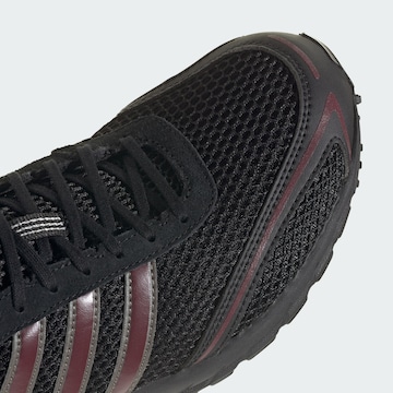 ADIDAS ORIGINALS - Sapatilhas baixas 'Adizero Adios Og' em preto