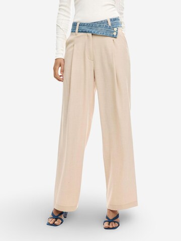 Bootcut Pantaloni 'PANT_ISIS 26SWPW28' di Desigual in beige: frontale