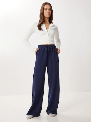Wide leg Pantaloni 'Hose' di Happiness İstanbul in blu