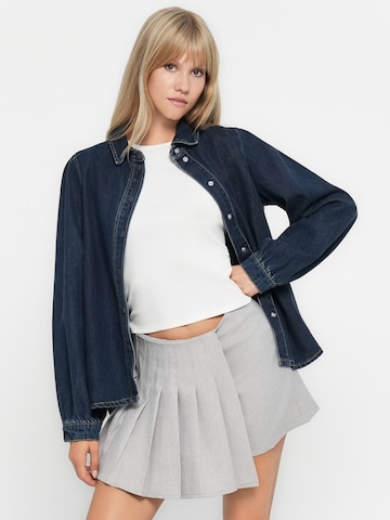 ONLY Between-Season Jacket 'ONLJULIE' in Blue
