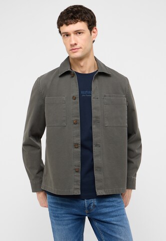 MUSTANG Shirt 'Akron' in Blauw