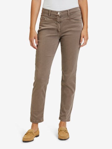Betty Barclay Slim fit Pants in Brown: front