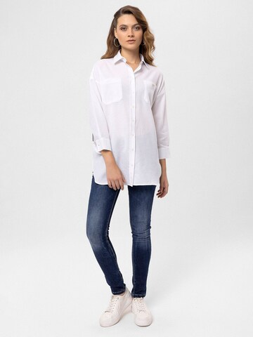 Camicia da donna di By Diess Collection in bianco