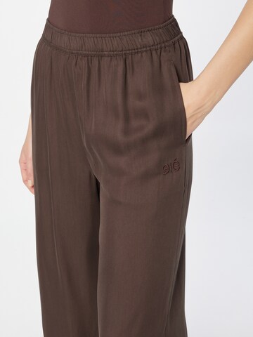 Esmé Studios Wide leg Trousers 'Sofia' in Brown