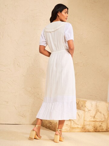 Robe-chemise love & roses en blanc