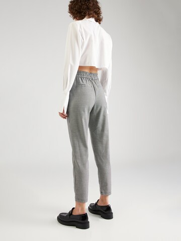 Coupe slim Pantalon à pince 'Poptrash' ONLY en gris