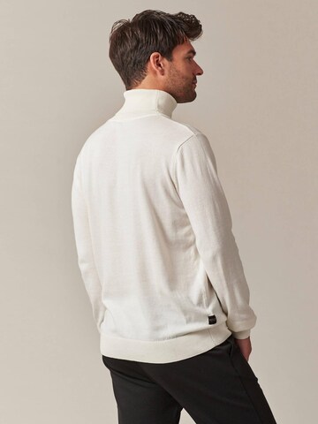 Deeluxe Pullover in Weiß