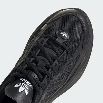ADIDAS ORIGINALS Sneakers low 'Ozgaia' i svart