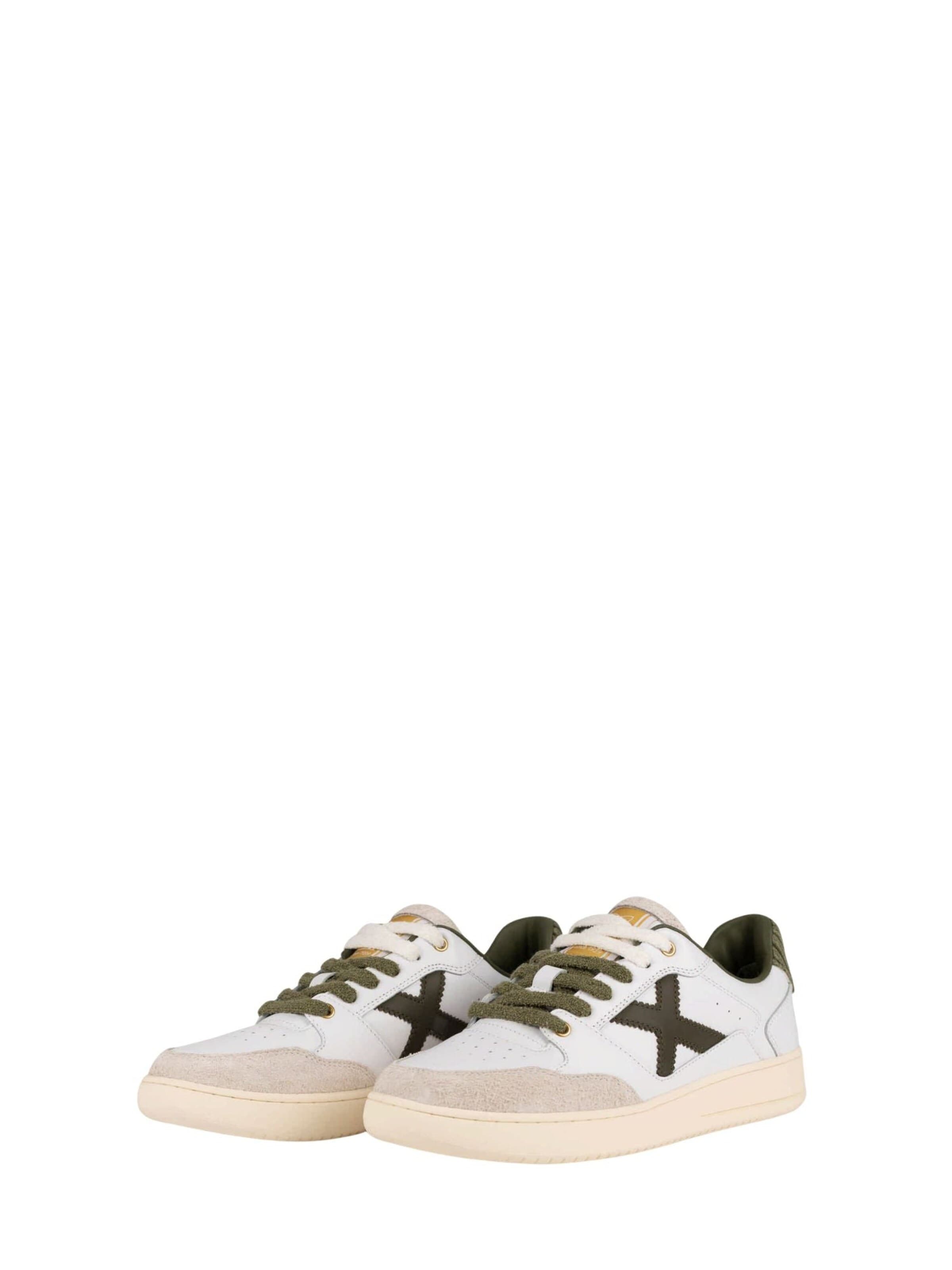 Sneaker bassa 'Legit 125' di MUNICH in bianco