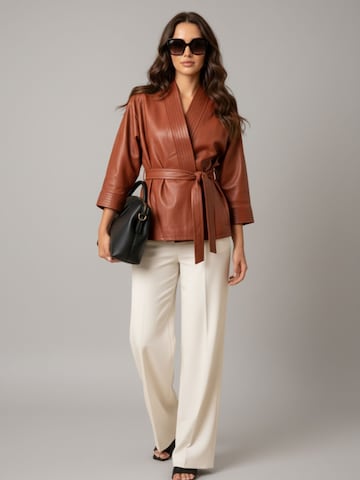 WEARABLE STORIES - Blazer 'Kimono' en marrón