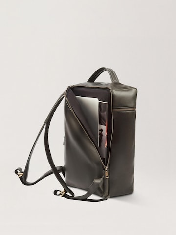NEGOTIA Leather Backpack 'Kova' in Black