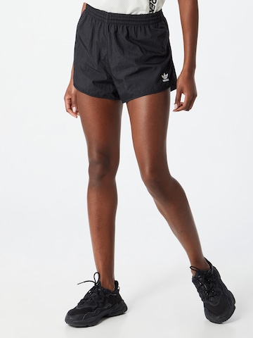 ADIDAS ORIGINALS Regular Shorts 'Classics' in Schwarz: predná strana