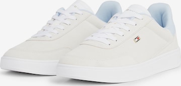 TOMMY HILFIGER Sneakers laag 'Heritage' in Wit