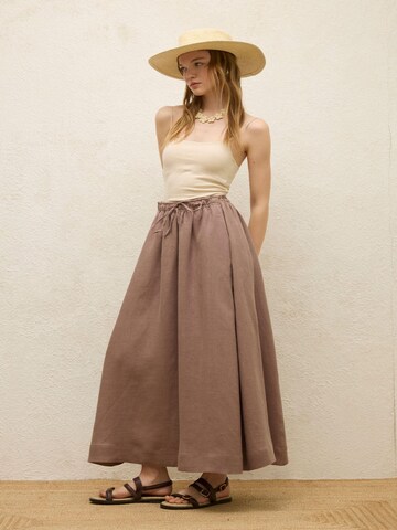 MANUKA Skirt in Pink: front