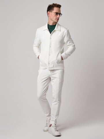 Antioch Between-season jacket in White