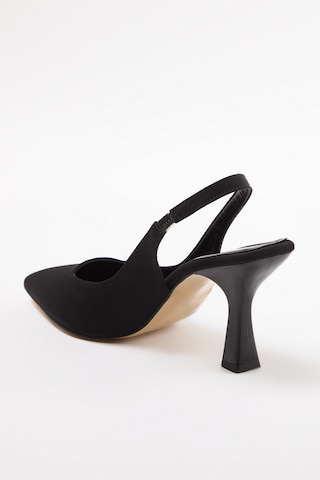 Escarpins à bride arrière Trendyol en noir