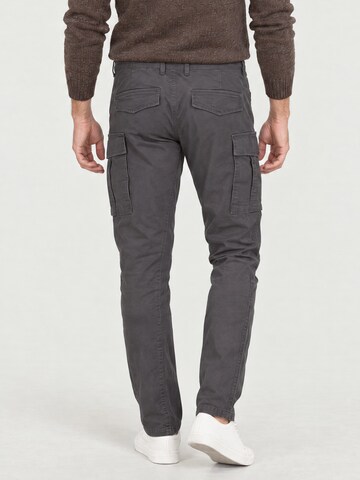 yazubi Regular Cargo Pants 'Jayden' in Grey