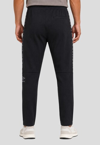 UMBRO - Tapered Calças 'Terrace' em preto