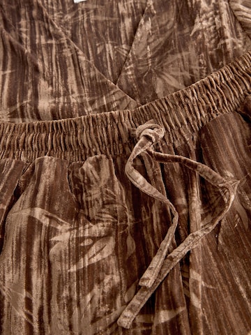 Next Pyjama in Bronze