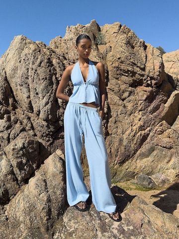 Bershka Wide leg Trousers in Blue