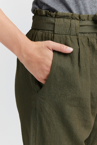 Oxmo Loose fit Pleat-Front Pants 'Lennja' in Green