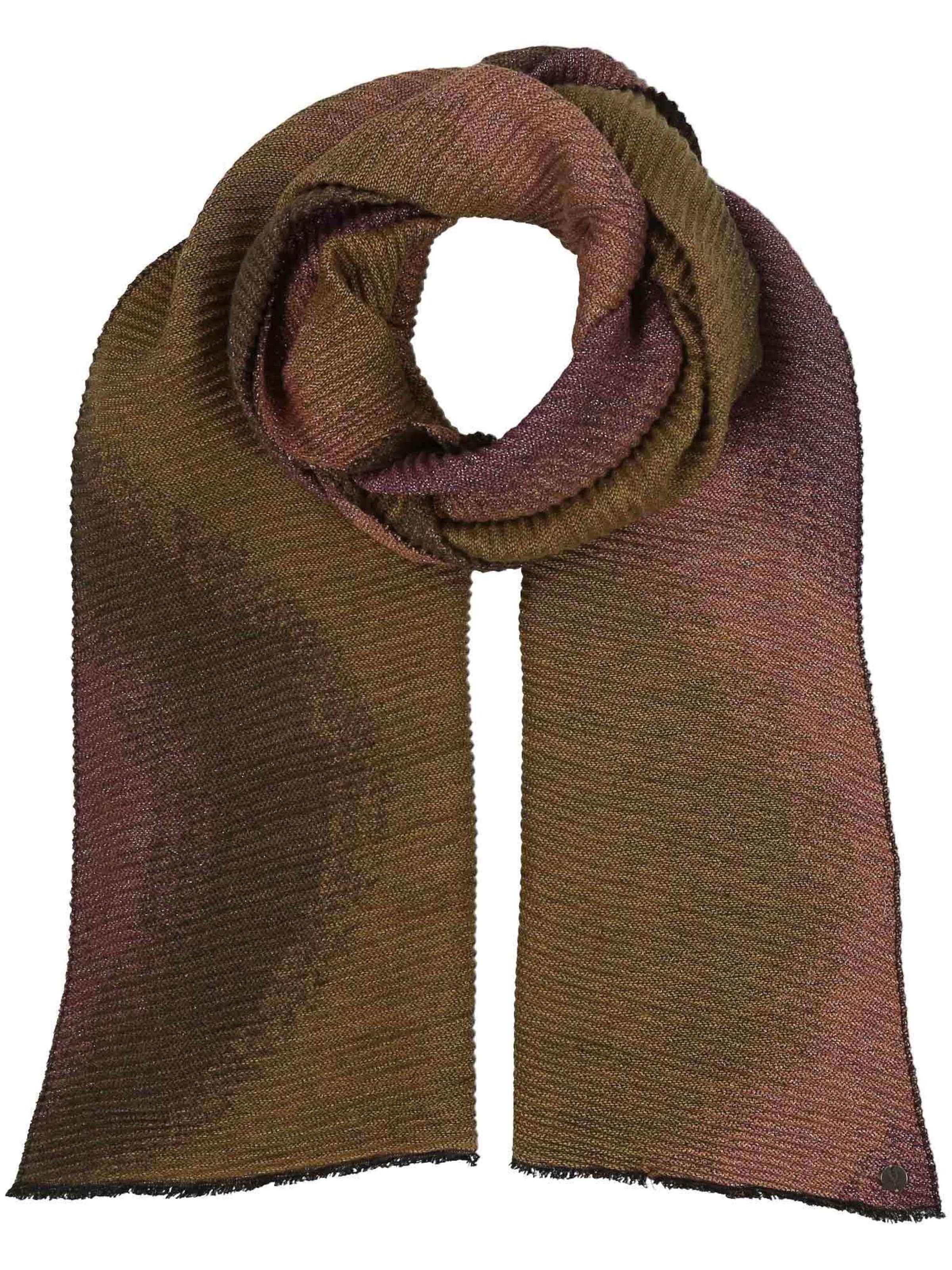 FRAAS Scarf in Green: front