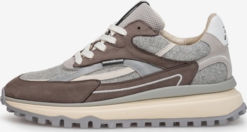 Sneaker bassa 'De Gripper 02' di Floris van Bommel in grigio: frontale
