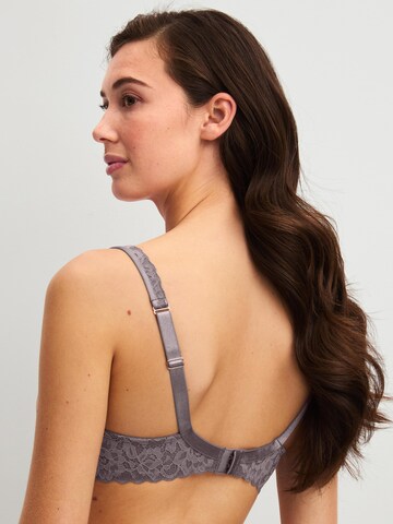 T-shirt Reggiseno 'Natural Comfort Lace' di CALIDA in marrone