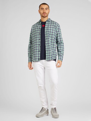 UNITED COLORS OF BENETTON - Ajuste regular Camisa en verde