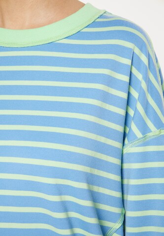 SANIKA Sweatshirt in Blauw