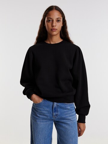 EDITED Sweatshirt 'Tamy' i svart: framsida