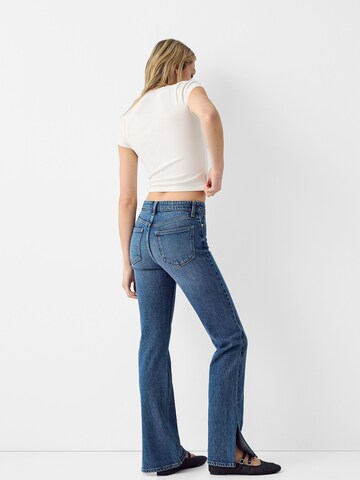 Bershka Regular Jeans in Blau