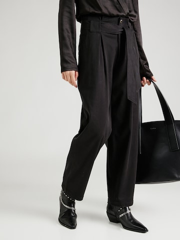 Loosefit Pantalon à pince 'Daisy' SCOTCH & SODA en noir : devant