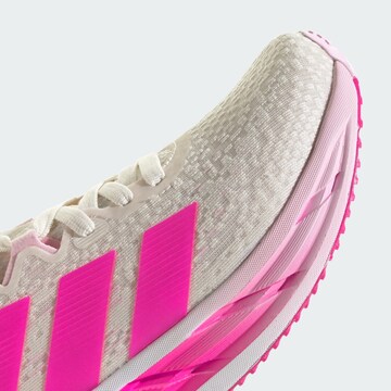 ADIDAS PERFORMANCE Loopschoen 'ADISTAR 4' in Wit