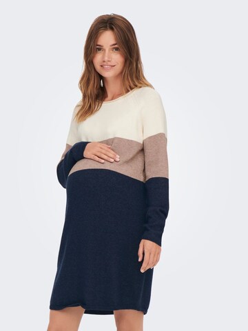 Only Maternity Stickad klänning i blandade färger: framsida