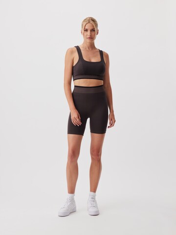 Skinny Pantalon de sport 'Chani' LeGer by Lena Gercke en marron