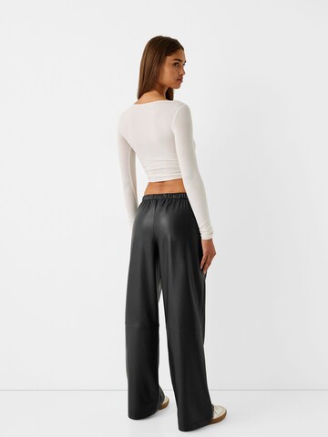 Bershka Wide leg Broek in Zwart