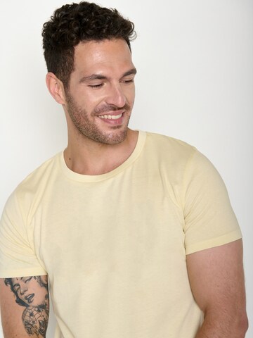 GREENBOMB Shirt 'Guide Basic' in Geel