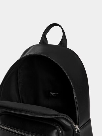 Pull&Bear Rucksack in Schwarz